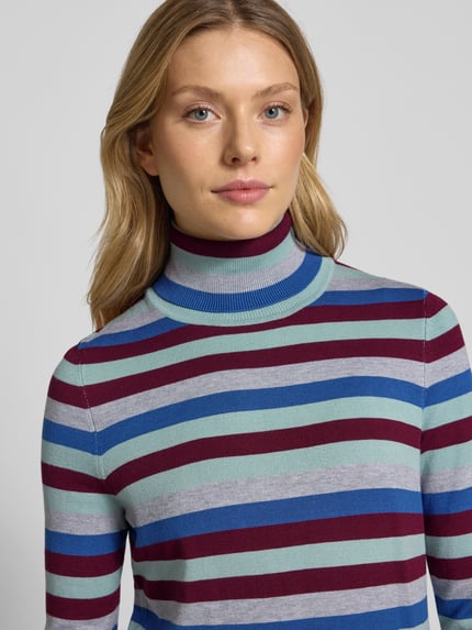 Christian Berg Woman Regular fit coltrui van viscosemix Lichtturquoise - 3