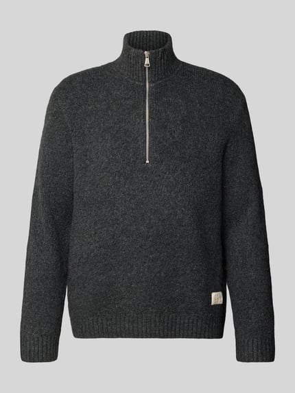 Produktfoto, Relaxed Fit Strickpullover aus elastischem Woll-Mix von JACK & JONES in Dunkelgrau, Troyer-Kragen, Modell 'MONTREAL'.