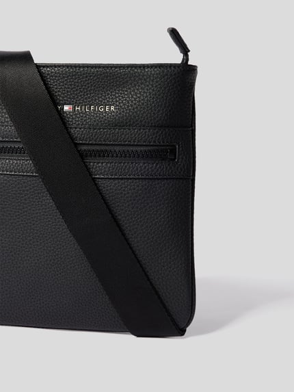 Tommy Hilfiger Crossbody Bag mit Label-Print Black 3