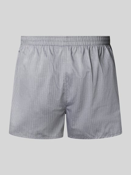 Produktfoto, Boxershorts mit elastischem Bund und Label-Patch Modell 'Daily' von FALKE, reine Baumwolle, hellgraue Streifen, lockerer Schnitt