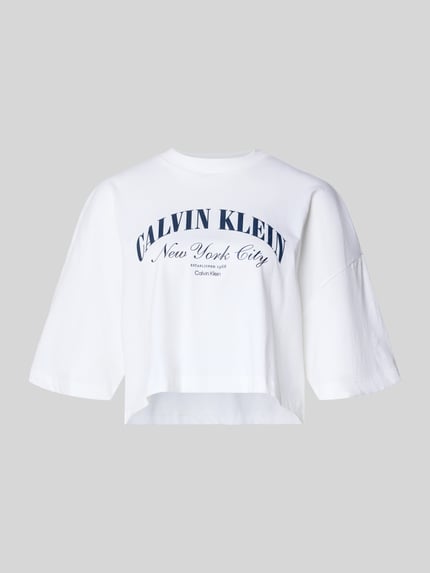 Produktfoto, Cropped T-Shirt mit Logo-Print von Calvin Klein Jeans z bawełny, krój krótki, nadruk z logo, okrągły dekolt, długość tyłu 42 cm w rozmiarze S