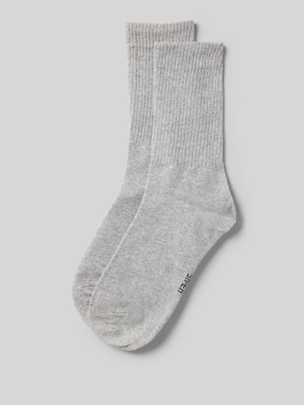 Produktfoto, Socken mit elastischem Bund Modell 'Crew' im 2er-Pack von Snocks aus hellgrauem Baumwoll-Mix, glatte und gerippte Textur, Herren Socken, 2er-Pack.