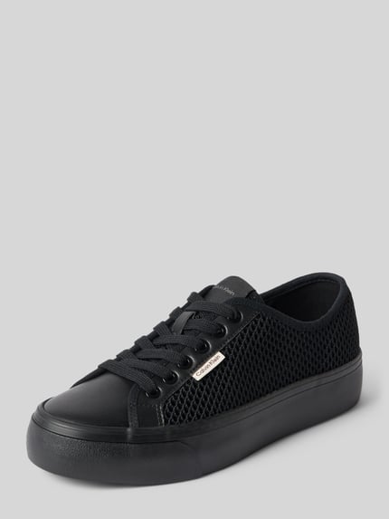 Produktfoto, Low Top Sneaker met plateauzool van CK Calvin Klein, look: effen kleuren, punt van de schoen: rond, hakvorm: plateau, labelpatch, vetersluiting, materiaalverwerking: mesh