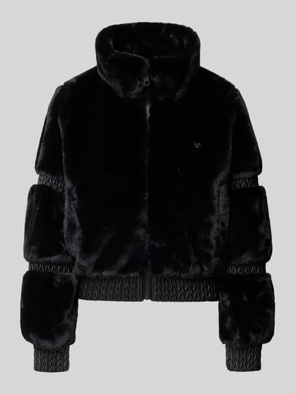 Produktfoto, Jacke aus Kunstfell mit Stehkragen Modell 'CARLA' van GUESS Activewear, zwart kunstbont, regular fit, ritssluiting, zichtbare textuur