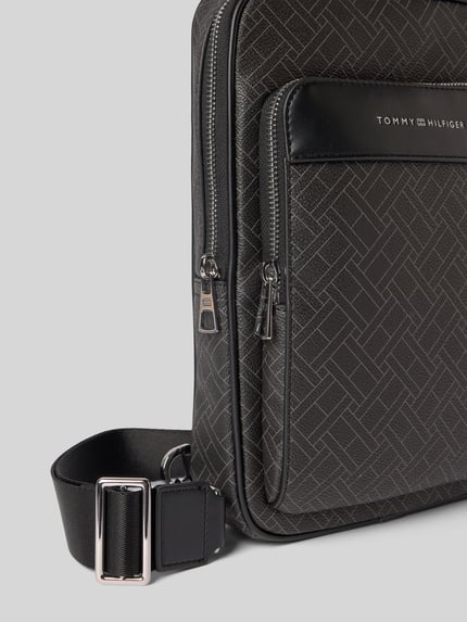 Tommy Hilfiger Umhängetasche in Leder-Optik BLACK 3