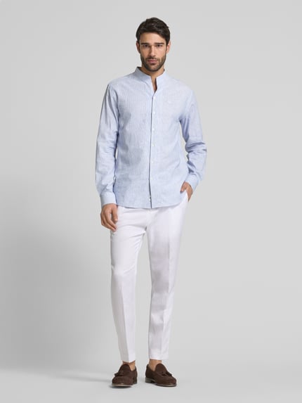 Emporio Armani Regular Fit Freizeithemd aus Leinen-Baumwoll-Mix Hellblau 1