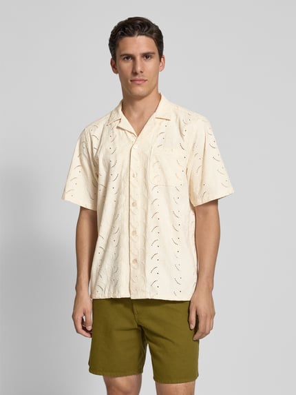 Forét Relaxed Fit Freizeithemd mit Lochstickerei Modell 'LEO PAISLEY' Offwhite 4
