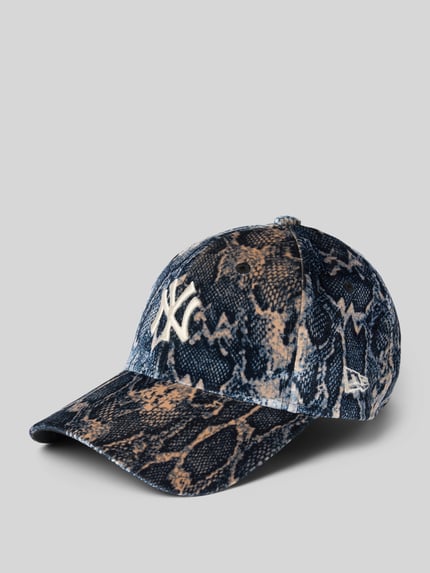 Produktfoto, Base Cap aus elastischem Material-Mix mit Motiv-Stitching von New Era im Animal-Print und Strapback, Damen Base Cap