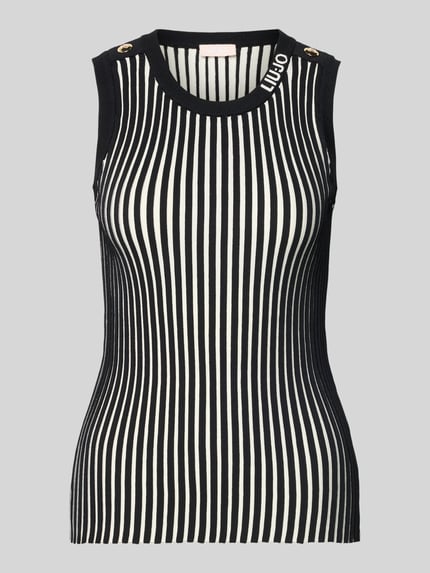 Produktfoto, Stricktop aus Viskose-Mix mit Zierknöpfen von LIU JO SPORT in zwart-witte ribbelstructuur met labeldetail en ronde hals