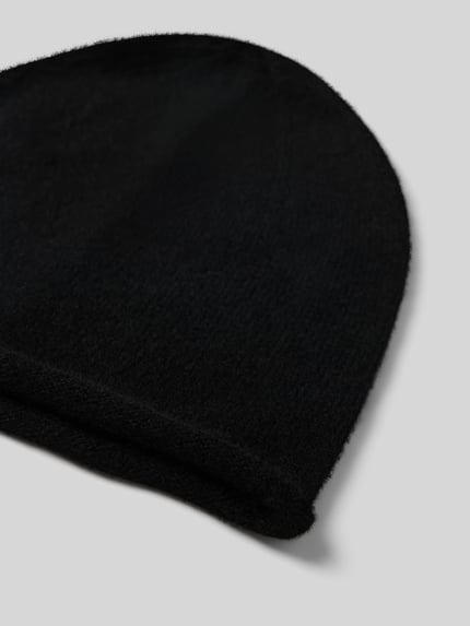 Produktfoto, Mütze aus reinem Kaschmir von Christian Berg Woman, schwarz, Strick-Optik, Ziernaht, Rollsaumen, weiche Textur