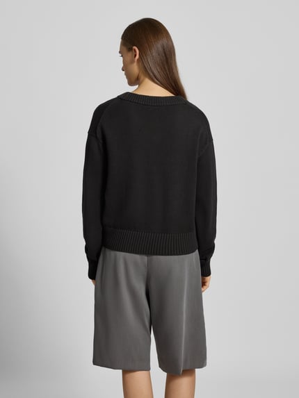 Calvin Klein Jeans Strickpullover mit V-Ausschnitt Black 5