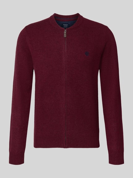 Produktfoto, Regular Fit Strickjacke aus reiner Wolle mit Logo-Stickerei von MCNEAL, bordeauxrot, gerippter Kragen, langer Zipper, glatte Textur