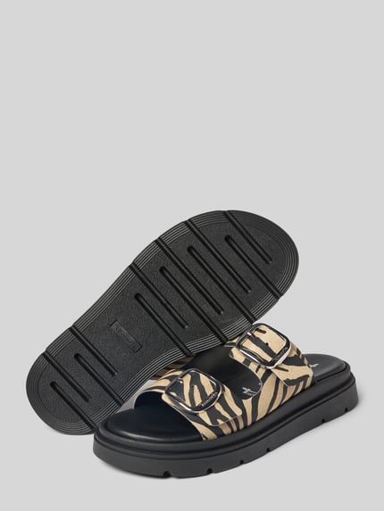 Tamaris Sandalette aus Leder mit Plateausohle Black 4