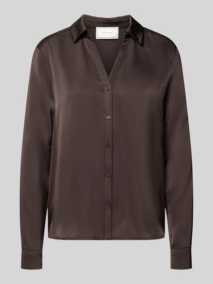 Produktfoto, Bluse mit V-Ausschnitt und Knopfleiste von Neo Noir in Braun, Satin-Textur, Straight Fit, Umlegekragen, glatte Oberfläche