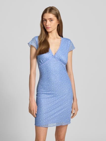 REVIEW Minikleid mit V-Auschnitt Bleu 4