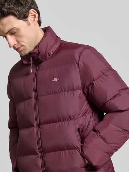 GANT Regular fit gewatteerd jack met tweewegritssluiting Bordeaux - 3