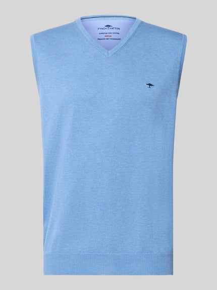 Produktfoto, Regular Fit Pullunder aus reiner Baumwolle mit Logo-Stickerei von Fynch-Hatton, krój regular fit, bawełna, wyhaftowane logo, dekolt w serek, bez rękawów, prążkowane ściągacze, długość tyłu w rozmiarze M: 72 cm
