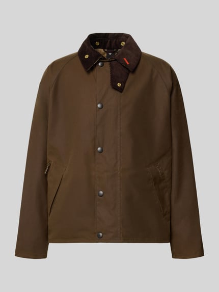 Produktfoto, Regular Fit Blouson aus reiner Baumwolle von Barbour, braune Oberfläche, matte Knöpfe, glatte Textur, Herren Bomberjacke / Blouson