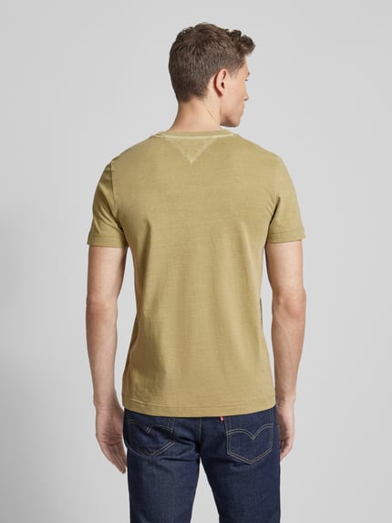 Tommy Hilfiger T-Shirt mit Label-Stitching Oliv 5