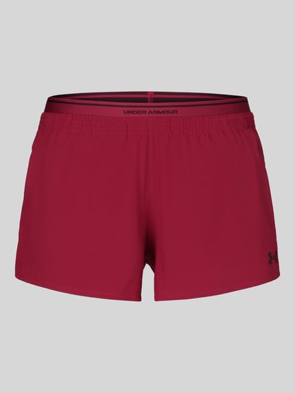 Produktfoto, Regular Fit Sportshorts mit elastischem Bund von Under Armour in Dunkelrot, glatte Textur, Damen Sportshorts von Under Armour