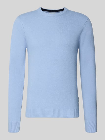Produktfoto, lichtblauwe 'Oversized Strickpullover mit gerippten Abschlüssen' van Casual Friday, lamswolmix, oversized, geribde boorden, ronde hals, ruglengte 68 cm, mouwlengte 70 cm, gladde textuur, eenvoudige vorm, tegen grijze achtergrond.