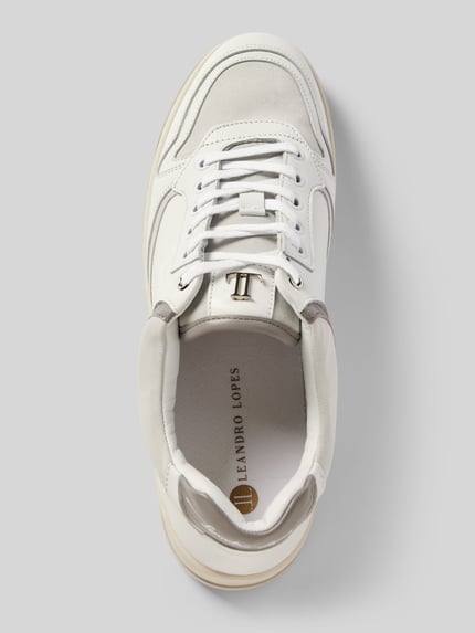 Leandro Lopes Sneaker mit Logo-Applikation Modell 'Orbit Low Top' Weiss 3