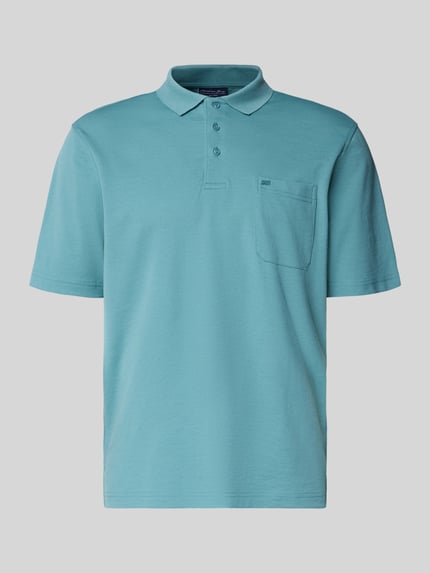 Produktfoto, Regular Fit Poloshirt mit Brusttasche von Christian Berg Men, Mieszanka bawełny, kołnierzyk polo, listwa guzikowa, kolor jasnoturkusowy