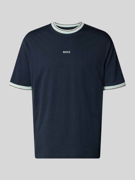 Produktfoto, Regular Fit T-Shirt aus reiner Baumwolle Modell 'TE_BLOCKS' von BOSS Orange, Herren T-Shirt in Dunkelblau mit weißen gerippten Rundhals- und Ärmelabschlüssen, Label-Stitching-Applikation, Materialverarbeitung: Jersey