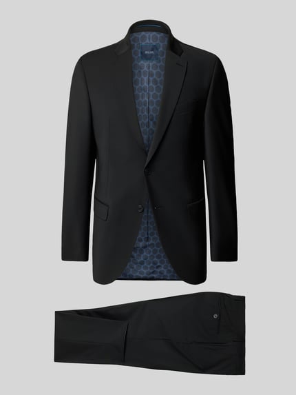 Produktfoto, schwarzer Slim Fit Anzug mit 2-Knopf-Sakko Modell 'Grant' von Pierre Cardin aus Material-Mix mit Schurwoll-Anteil, glatte Oberfläche, Reverskragen, Pattentaschen, Anzughose mit Bügelfalten, dezentes Innenfutter.