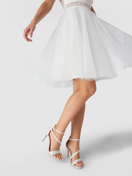 LUXUAR FASHION Brautkleid mit floralen Stickereien Offwhite 3