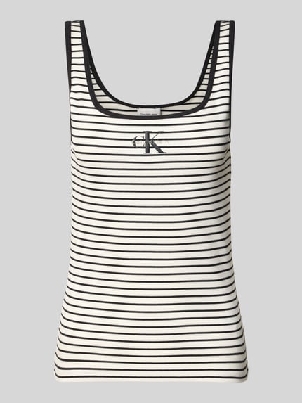 Produktfoto, Trägertop in Ripp-Optik mit Logo von Calvin Klein Jeans, biało-czarne paski, krój slim fit, bawełna z elastanem, długość tyłu w rozmiarze S: 59 cm