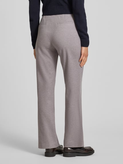 Christian Berg Woman Flared stoffen broek met vaste persplooien Taupe - 5