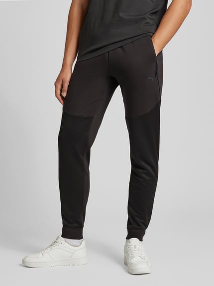 PUMA Performance Spodnie dresowe o kroju regular fit z detalem z logo Czarny 4