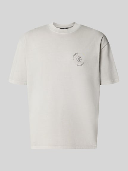 Oversized T-Shirt mit Label-Print Modell 'Nuevo' Shop The Look MANNEQUINE
