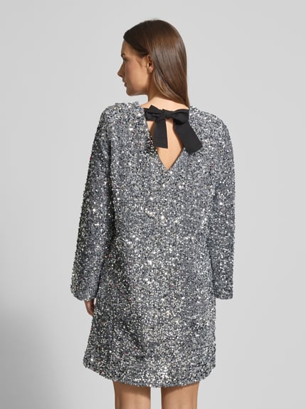 VILLA SOPHIE Knielanges Kleid mit Rundhalsausschnitt Silber 5