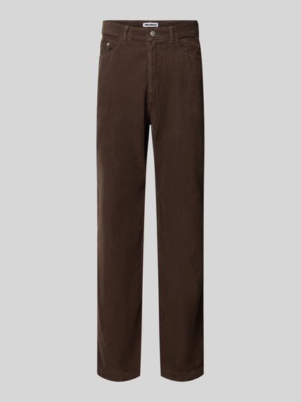 Produktfoto, Straight Fit Cordhose aus reiner Baumwolle mit Gürtelschlaufen von REVIEW, ciemnobrązowy kolor, 5 kieszeni, krój straight fit, pasek, szerokość w rozmiarze M: 41 cm, długość nogawki od wewnątrz w rozmiarze M: 79 cm, gładka tekstura sztruksu