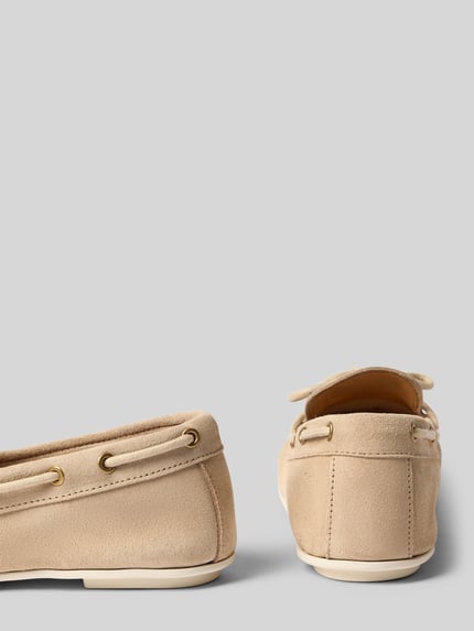 Productfoto, Mokassins aus leer model 'Seabaya' van Gant, dames mocassindesign in beige, afgeronde punt, comfortmodel, schachthoogte maat 40: 7 cm, schachtbreedte maat 40: 12 cm, hakhoogte maat 40: 1 cm, fijne suède textuur