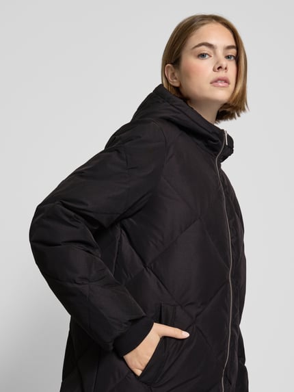 PIECES Comfort Fit Steppmantel mit angenähter Kapuze Modell 'NOVELLA' Black 3