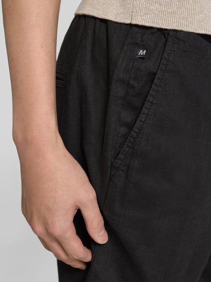 Matinique Bermudy o kroju regular fit z mieszanki lnu i bawełny model ‘barton’ Czarny 3