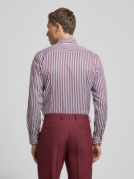 Jake*s Slim Fit Business Hemd aus Baumwolle mit Haifischkragen Bordeaux 5