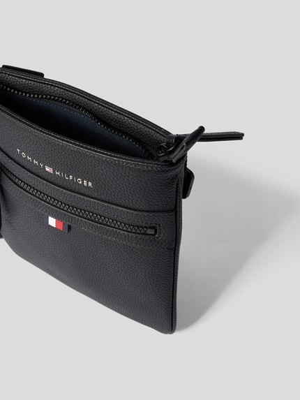 Tommy Hilfiger Crossbody Bag mit Label-Print Black 5