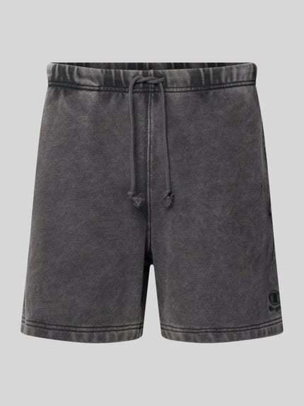 Produktfoto, Sweatshorts mit Eingrifftaschen von CHAMPION, Baumwoll-Mix in Grau, Regular Fit, elastischer Bund, Label-Stitching, vorderseitig