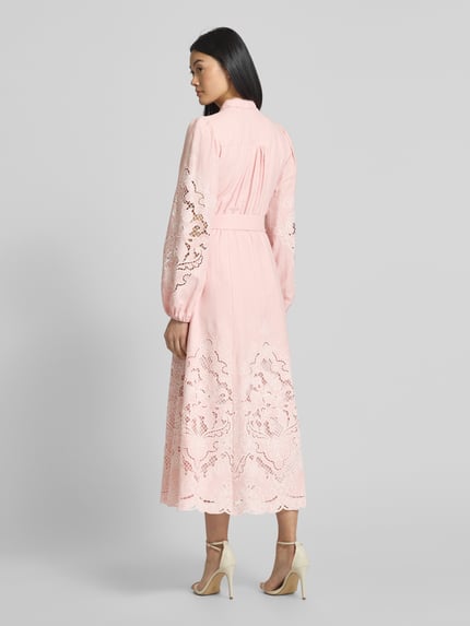Forever New Leinencocktailkleid mit Spitzenbesatz Pink 5