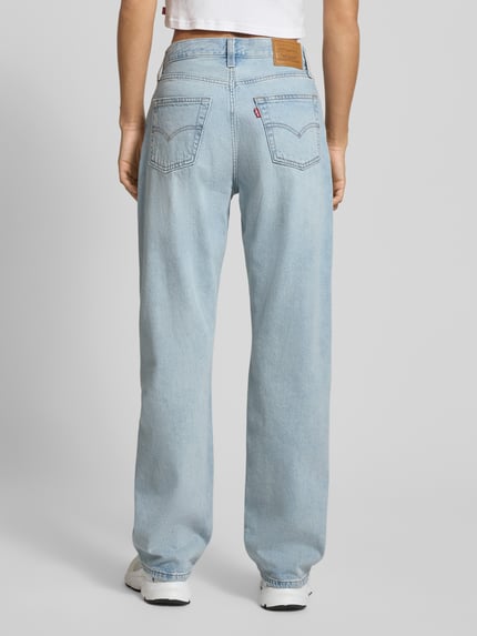 Levi's® 300 Tapered Fit Jeans aus reiner Baumwolle Modell 'EASY DAD' Hellblau 5