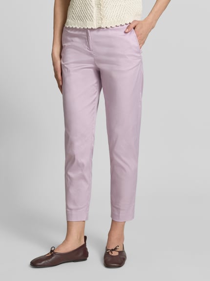 Christian Berg Woman Slim Fit Stoffhose in verkürzter Passform Lavender 4