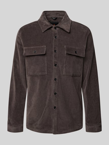 Produktfoto, Regular Fit Overshirt mit Pattentaschen Modell 'Taylor' von Zuitable aus braunem Baumwoll-Mix mit Stretch und Kentkragen