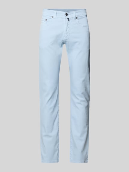 Produktfoto, Jeans mit Label-Detail Modell 'Lyon' von Pierre Cardin in Hellblau aus Baumwoll-Mix mit Stretch-Anteil, Regular-Fit, Eingrifftaschen, Bundweite 41 cm, Innenbeinlänge 80 cm bei Größe 32/32.