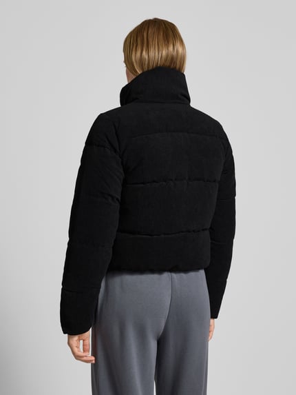 ONLY Boxy Fit Steppjacke aus Cord Modell 'NEWDOLLY' Metallic Black 5