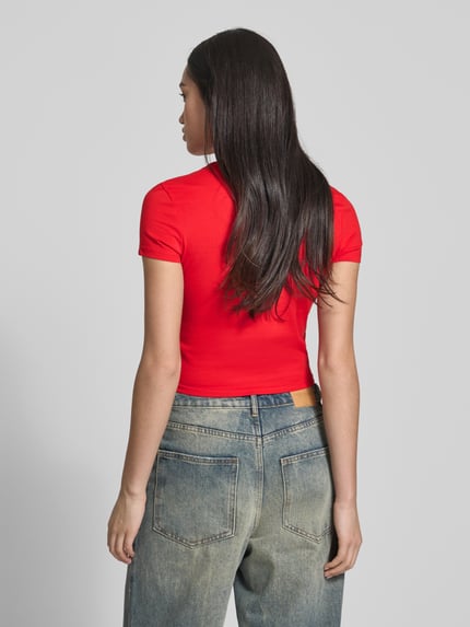 REVIEW T-Shirt mit Label-Stitching Kirsche 5