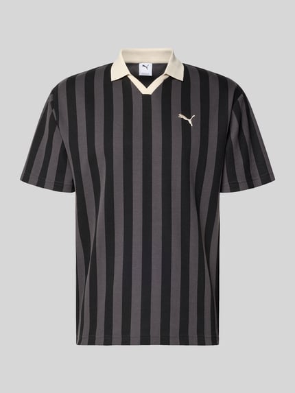 Produktfoto, Relaxed Fit Poloshirt mit Label-Stitching Modell 'CLASS' von PUMA aus Baumwoll-Mix mit kontrastivem Polokragen und dunklen Längsstreifen.